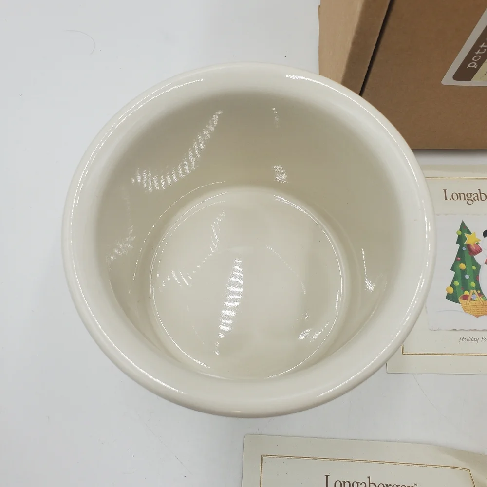 Longaberger Pottery Holiday pint crock with lid - Picture 4 of 6